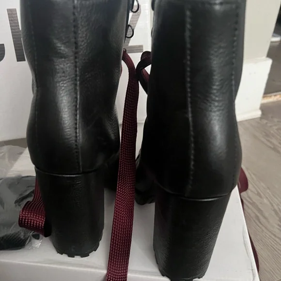 SCHUTZ Zara boots.  Also comes with black laces.  Worn once. - Picture 5 of 7